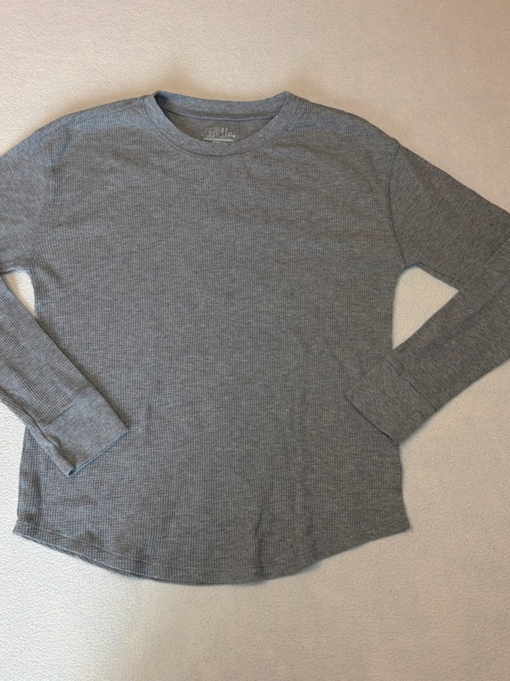 Time and Tru Women's Long Sleeve Waffle Knit Top - Gray